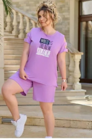 Trening dama marimi mari cu dungi si pantaloni scurti 3802